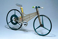 マイケル・フォーリー作品「自転車」